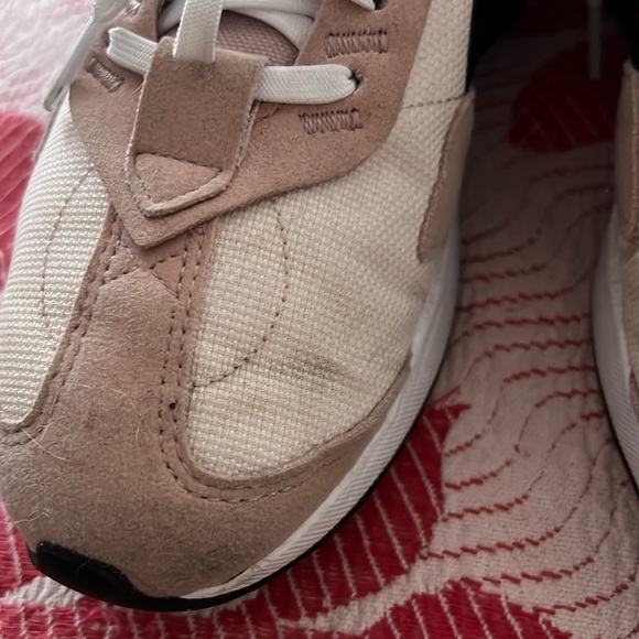 Nike Pre day. Women’s size 8. - Picture 4 of 8